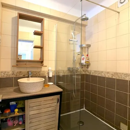 Bnb Renting Bright Design Flat Center Of Antibes דירה *